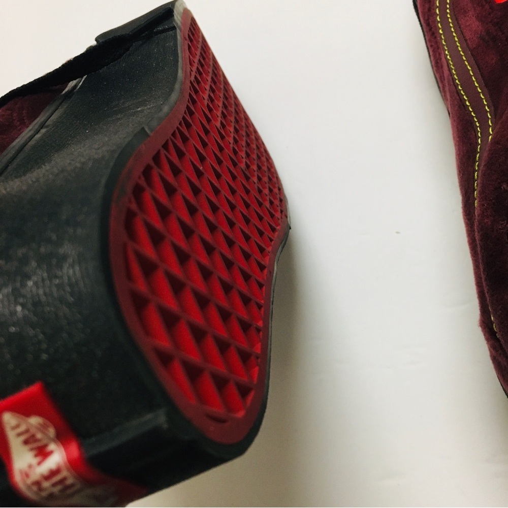 Vans Disney “Magic Mirror On The Wall” Platform Sneakers Size 8 Suede Burgundy - Picture 14 of 15